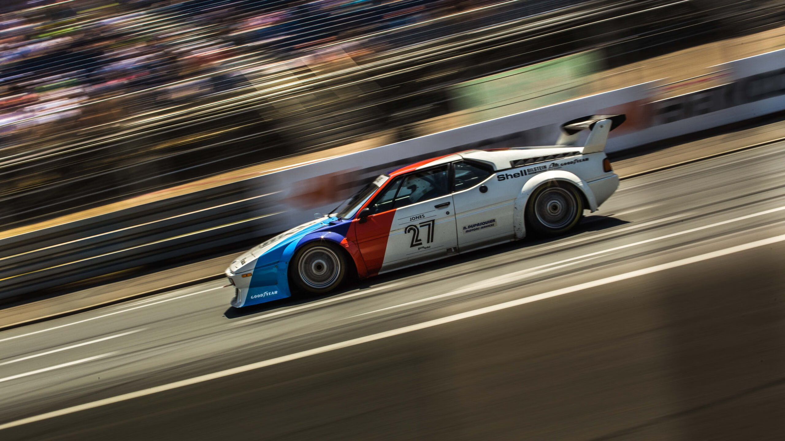 比赛开始前队员热身，迎战艰难一役，比赛前热身的成语