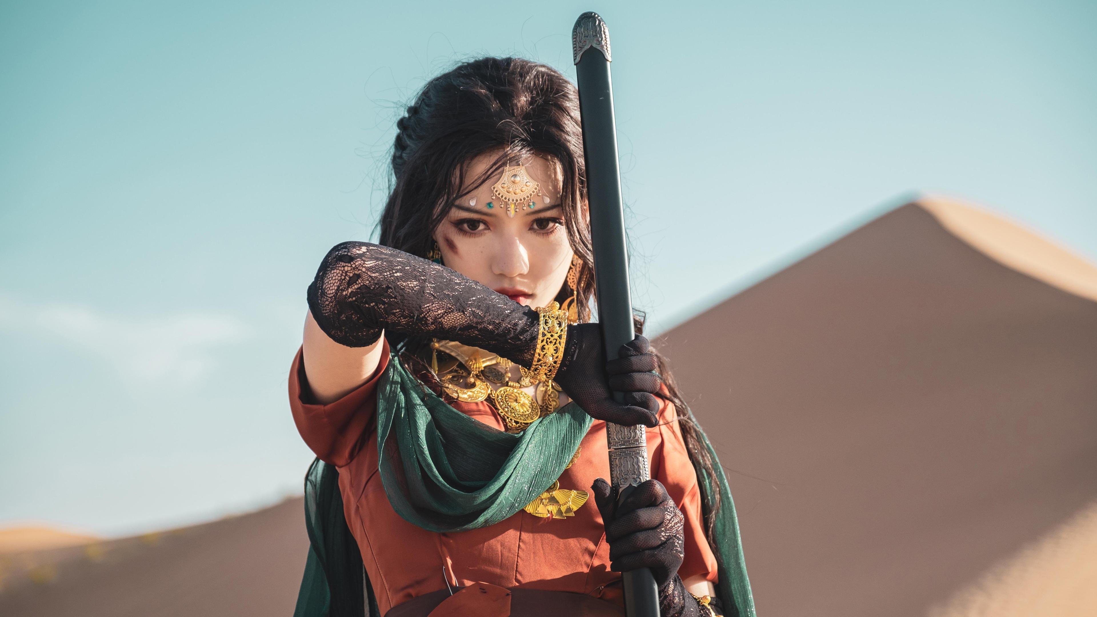 开云网页版-麦克沃伊触壁瞬间领先半身优势，麦克沃伊女友